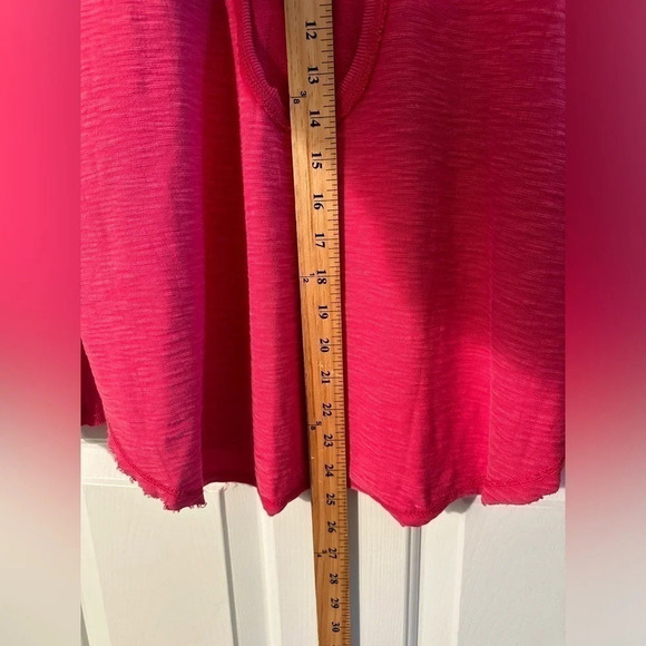 FREE PEOPLE Intimately SMALL Pink Embroidered Oversized Backless Cut Out Raw Hem - Picture 9 of 11